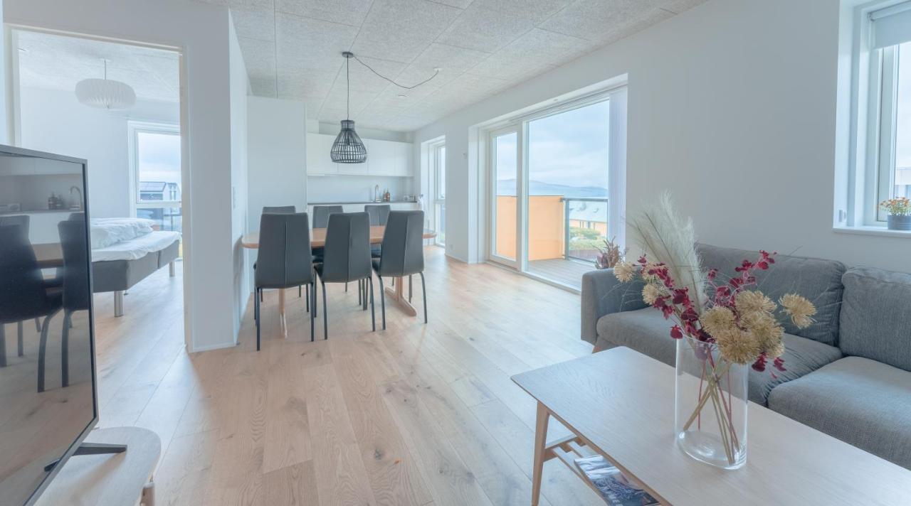 New / Stunning Sea View / Light / 3 Br Appartement Tórshavn Buitenkant foto